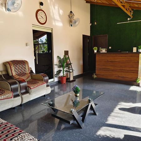 Plumeria Resort Кушалнагар Экстерьер фото